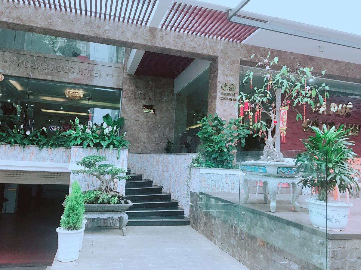 Hoang Ngoc Hotel Плейку Экстерьер фото